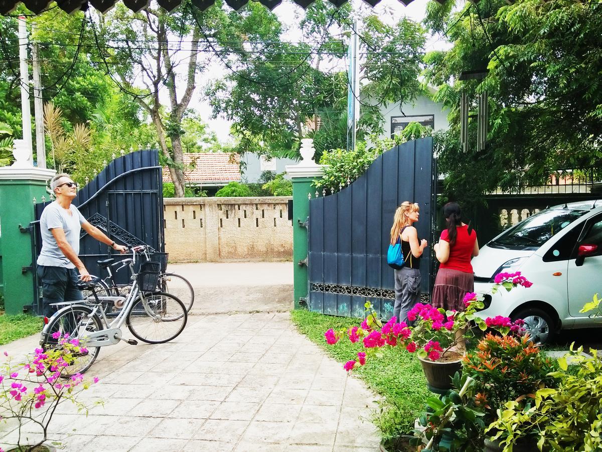 Ruslanka Homestay Ettukala Exterior photo