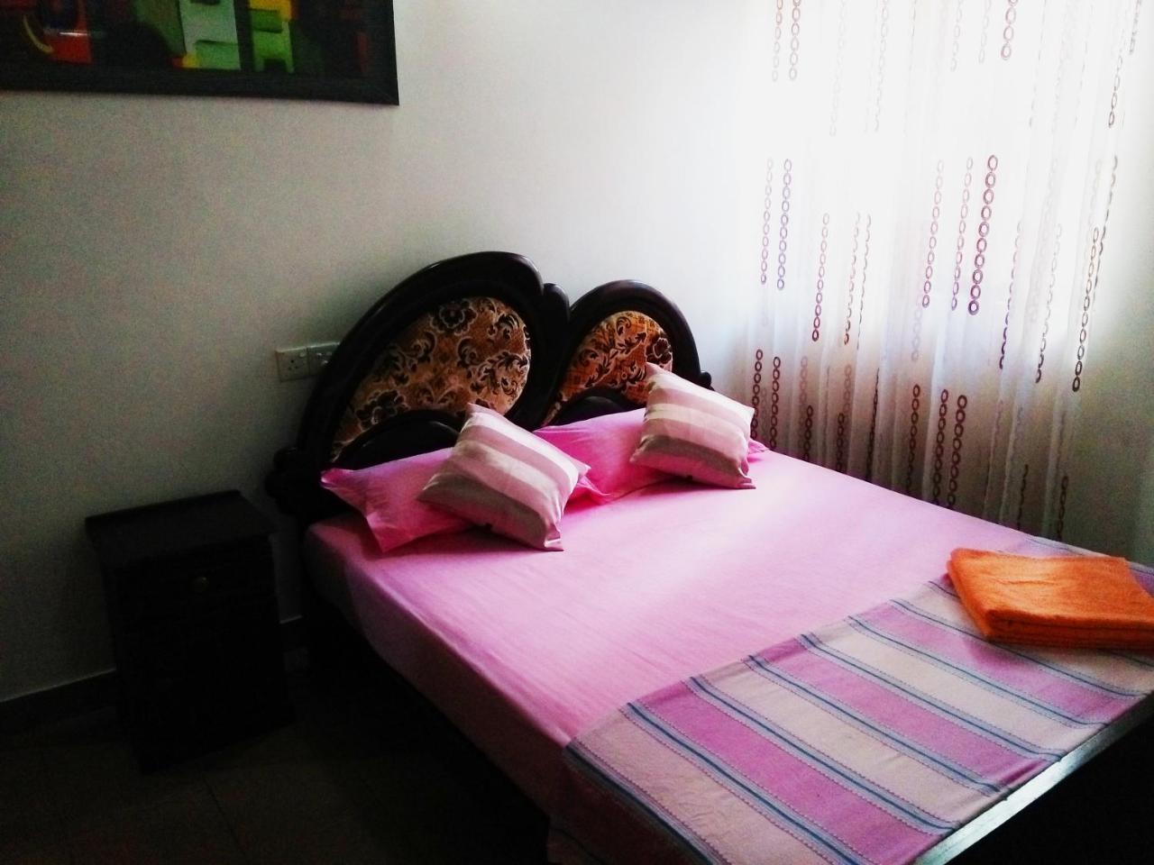 Ruslanka Homestay Ettukala Exterior photo
