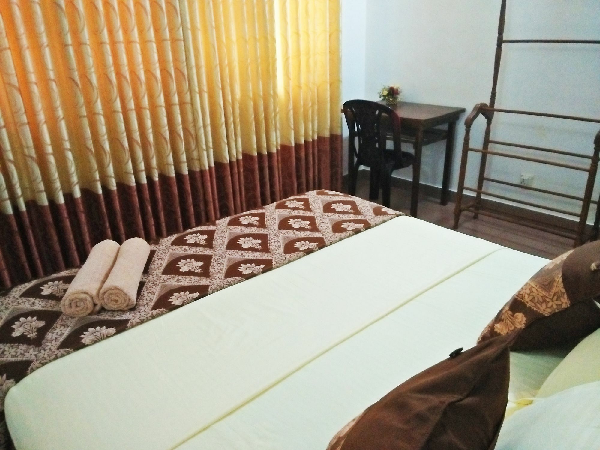 Ruslanka Homestay Ettukala Exterior photo